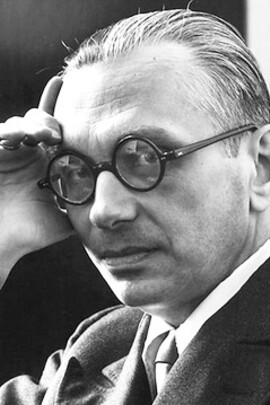 Gödel era noto per il suo carattere estremamente introverso e per una crescente paranoia che lo afflisse negli ultimi anni della sua vita