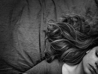 Dejar ir no es abandonar, sino permitir que una experiencia concluya sin convertir la espera en un vínculo