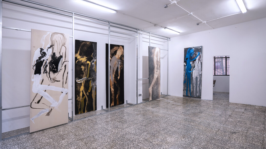 Irene Anguita, Get in line, exhibition view. Courtesy of El Chico Gallery. Photo by Goro Studio