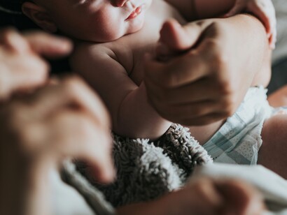 Il linguaggio evolve nel tempo, adattandosi ai contesti storici, culturali e sociali