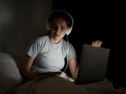 Alone with the algorithm: the glow of an attention-driven world