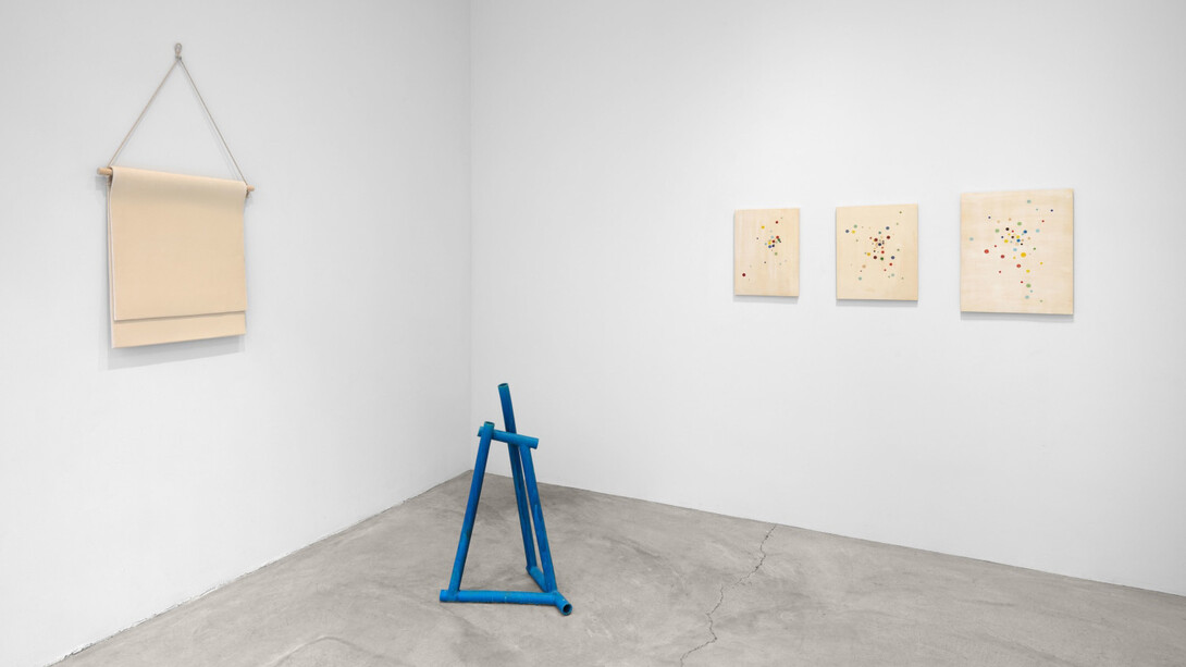 Tetsuya Yamada, 7 sculptures and paintings in ceramic, exhibition view. Courtesy of Paula Cooper Gallery