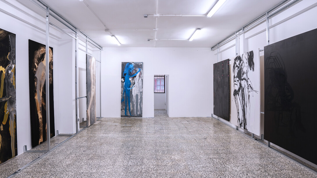 Irene Anguita, Get in line, vista de exhibición. Cortesía de El Chico Galería. Foto por Goro Studio