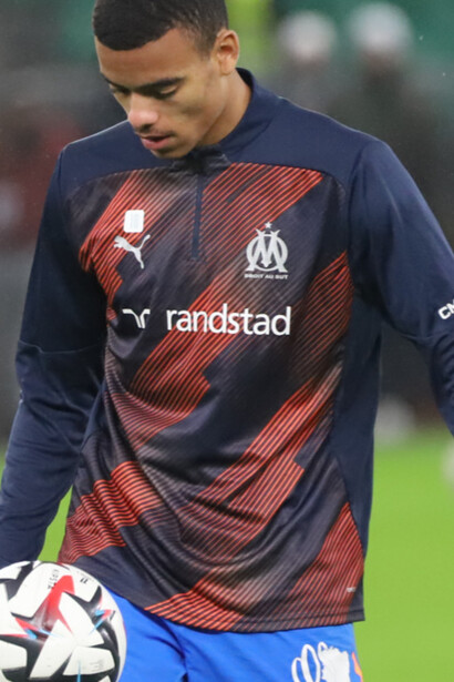 Mason Greenwood s'échauffe avant le match avec l'Olympique de Marseille en 2024
