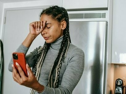 Provavelmente já despachaste a faculdade, ou estás naquela fase de “quase lá” que dura há três anos porque a tese não se escreve sozinha. Infelizmente