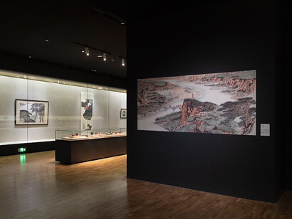 Charm of clay, fragrance of ink: a special exhibition of masterpieces in modern chinese painting and Yixing teapots, exhibition view. Courtesy of Long Musuem