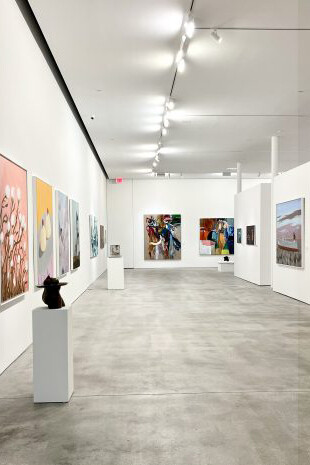 Julio Larraz, Reciprocity, exhibition view. Courtesy of Ascaso Gallery