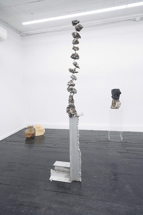 Jeff Williams, Electro slag, exhibition view. Courtesy of Kate Werble Gallery