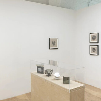 Zoe Pettijohn Schade, Installation view of the hard problem, 2023. Courtesy of Kai Matsumiya Gallery