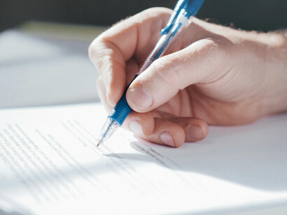 Las consecuencias de este entendimiento podrían traducirse en estabilidad momentánea para los mercados, pero también en una pérdida de soberanía económica y política para el país