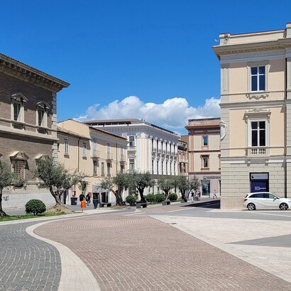 Il nome originario della città era Maleventum, forse legato a una leggenda o a un antico significato auspicabile. Benevento, Italia