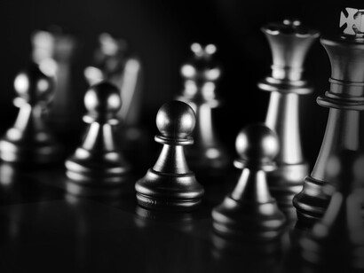 Detrás de cada elección, tratado o inversión, se despliega una estrategia geopolítica que combina poder militar, influencia económica y manipulación cultural