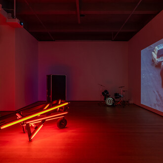 Iván Navarro, Light years, exhibition view. Courtesy of Templon