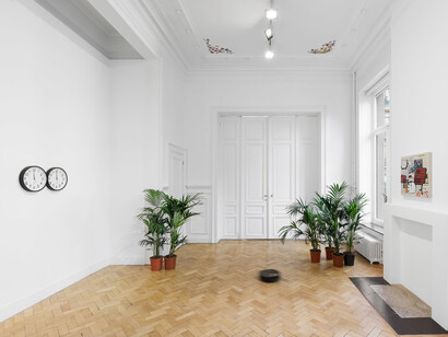 Rirkrit Tiravanija, (The intellects take leave), exhibition view. Courtesy of Gladstone Gallery