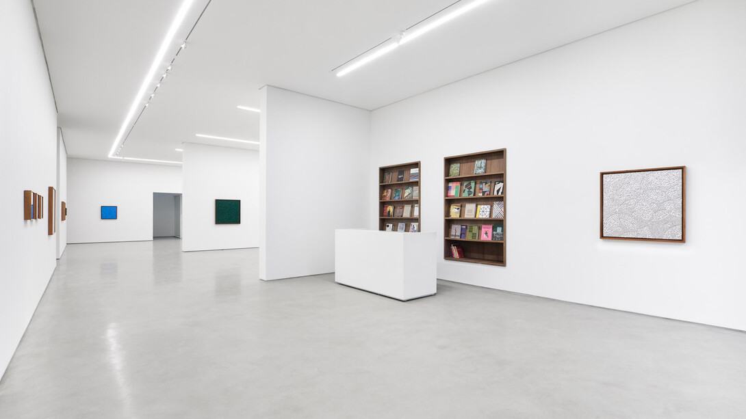 Gabriel de la Mora, Repetición diferencia, exhibition view. Courtesy of Simões de Assis Gallery