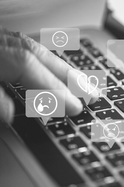 La verdadera raíz del problema no es solo el enfrentamiento entre dos jóvenes, sino una cultura que educa a las mujeres para competir por validación masculina