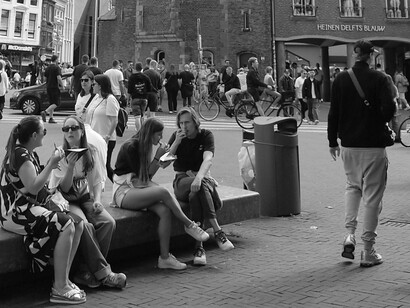 Ela não se manifesta em gestos grandiosos. Revela-se nos movimentos simples, repetidos todos os dias, muitas vezes sem que se perceba que dizem algo maior. Assim é o País Basco