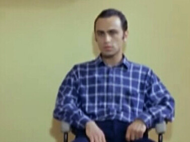 The film explores the existential crisis of its protagonist, Musa, who exhibits a detachment from life's emotions and events, embodying a sense of apathy toward his fate