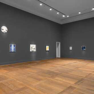 Sophie Taeuber-Arp, La règle des courbes (The rule of curves), exhibition view. Courtesy of Hauser and Wirth Gallery