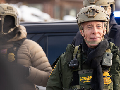 Este accionar, respaldado desde el poder, revela cómo prácticas propias del autoritarismo reaparecen en democracias que se creían inmunes