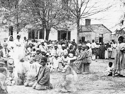 A plantation courtyard in Virginia, where daily life blurred the line between survival and resistance