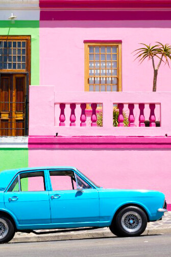 Located in Cape Town, the Bo-Kaap Museum highlights the rich cultural heritage of the Cape Malay community and reflects the impact of apartheid on their daily lives