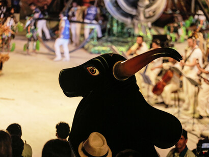 O impacto cultural e econômico do Festival de Parintins após a participação de Isabelle Nogueira no BBB. Edição 2018 do Festival Folclórico de Parintins, no Amazonas, fotografado por Clara Angeleas, Ministério da Cultura, Brasil