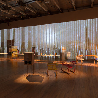 Jimena Sarno, Rhapsody (Rapsodia), vista de exhibición. Cortesía del MASS MoCA