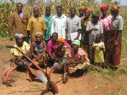 La giunta militare, salita al potere con un colpo di Stato nel 2022, ha esteso il proprio mandato di cinque anni nel maggio 2024, approfondendo l'instabilità politica del paese