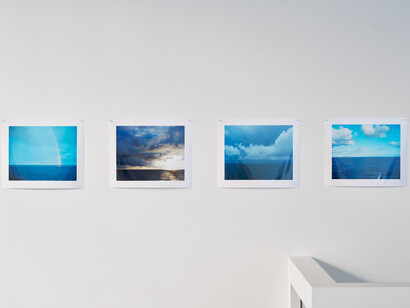 Hanna Mattes & Eva Mattes, Indien, exhibition view. Courtesy of Belmacz Gallery