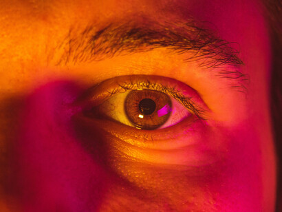 Procuraba descansar, pero la imagen persistía, amenazante, perversa, como si quisiera darme un mensaje de advertencia