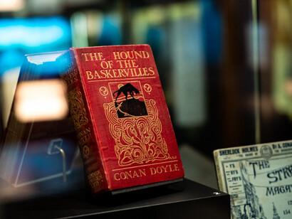 Sherlock Holmes: cracking the case, exhibition view. Courtesy of Pointe-à-Callière