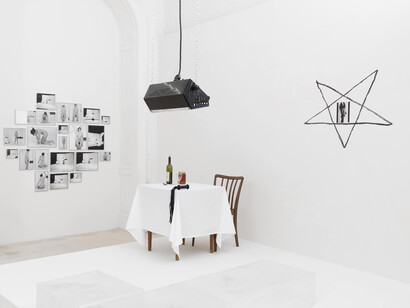 Marina Abramović, Thomas lips, exhibition view. Courtesy of Galerie Krinzinger