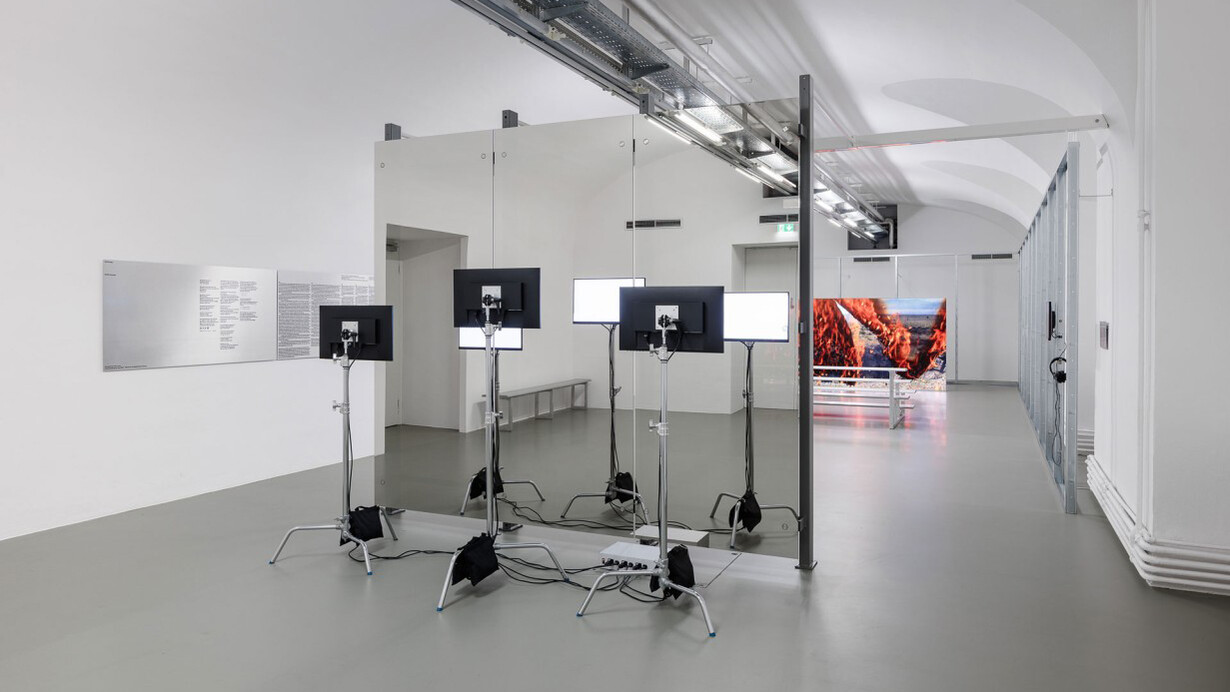 Felix Lenz,Soft image, brittle grounds, ausstellungsansicht. Mit freundlicher genehmigung des MAK