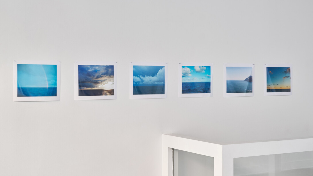 Hanna Mattes & Eva Mattes, Indien, exhibition view. Courtesy of Belmacz Gallery