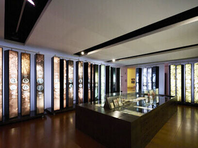 La Ley de 2022 creó una Secretaría de Estado de Memoria Democrática y sería excelente que incluyese entre sus objetivos la creación de un Museo en la capital. Museu Memorial de l'Exili (MUME), Gerona, España