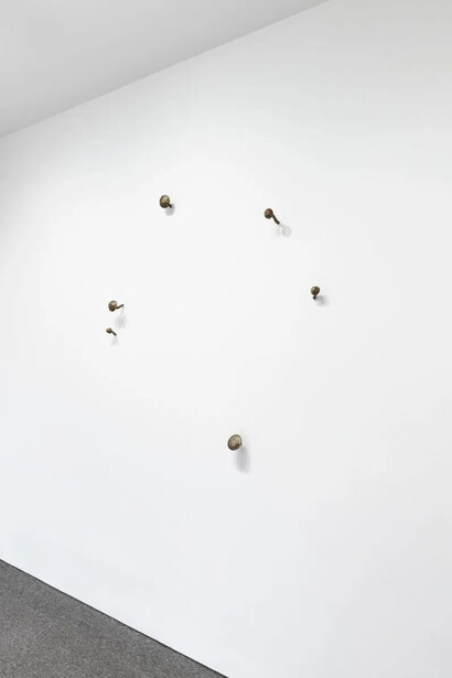 One wall, one work: Kiki Smith, exhibition view. Courtesy of Krakow Witkin Gallery