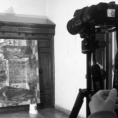 Indagini di diagnostica fotografica: fase di acquisizione immagini sulla pala d’altare raffigurante Madonna in trono con Bambino e i Santi Cosma e Damiano, ph. Istituto Restauro Roma