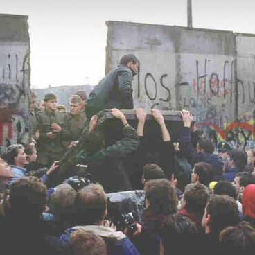 La caída del Muro de Berlín marcó el derrumbe visible de un sistema que durante décadas se presentó como alternativa irreversible