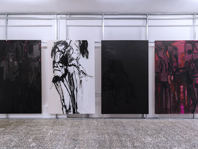 Irene Anguita, Get in line, exhibition view. Courtesy of El Chico Gallery. Photo by Goro Studio