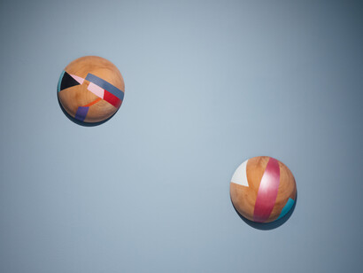 Henry Salazar, Acclimatized tropical modernism, exhibition view. Courtesy of Policroma