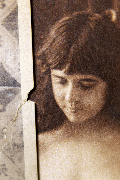 Gloria Oyarzabal, Untitled (détail), de la série On phantoms, wounds & the wa/ondering eye. Courtesy of Photo Elysée