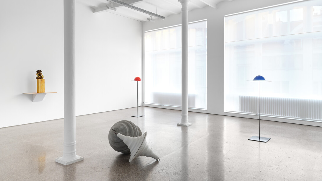 Jean-Luc Moulène, exhibition view. Courtesy of Galerie Greta Meert