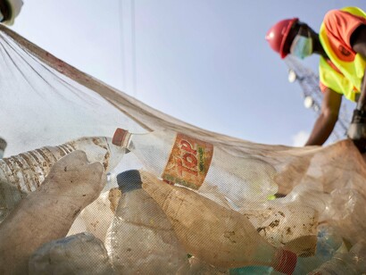 A utilização de tecnologias espaciais pode auxiliar na priorização de áreas críticas e na redução da morbimortalidade associada à doença. Investir em abordagens multidisciplinares, como a Saúde Única (One Health), é essencial para enfrentar esse problema de forma eficaz