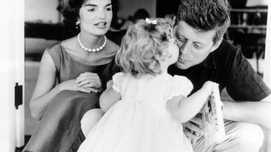 Jackie, John F Kennedy and Caroline, Hyannis Port, Massachusetts, August 1960, © Estate of Jacques Lowe