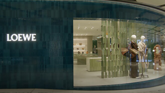 Loewe’s New Sydney Flagship Store, Australia — a retail environment that whispers luxury through space, tactility, and calm ©thecommercialproject