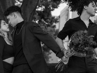 Triângulo amoroso. Salomão, de em quando em vez, recompunha-se na Rua Araújo, com a prostituta Rosa que, mais do que uma prostituta, se servia de conselheira; chegando, em algumas vezes, a não se envolverem sexualmente