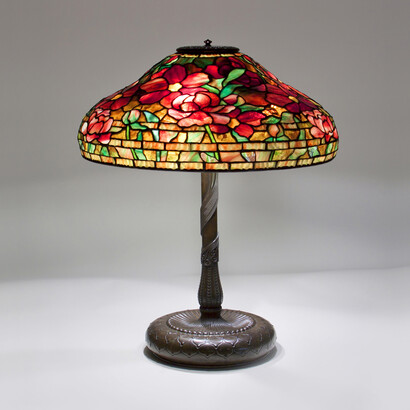 Tiffany Studios Peony Table Lamp American, c. 1906
D. 45 cm H. 55 cm, Courtesy of Lillian Nassau LLC, New York