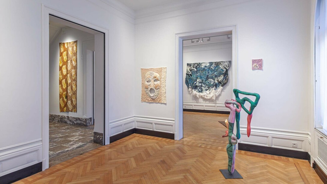 Artistes variés, Textile unravelled, vue de l'exposition. Avec l'aimable autorisation de la Galerie Christophe Gaillard