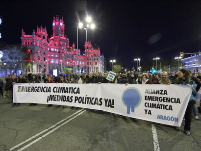 El último informe sobre salud mental y cambio climático en niños y jóvenes de la Asociación Americana de Psicología explica que las catástrofes meteorológicas pueden causar traumas y trastorno de estrés postraumático (TEPT) a corto plazo, así como multitud de problemas de salud mental a largo plazo. Marcha por el clima Madrid 06 diciembre 2019, España
